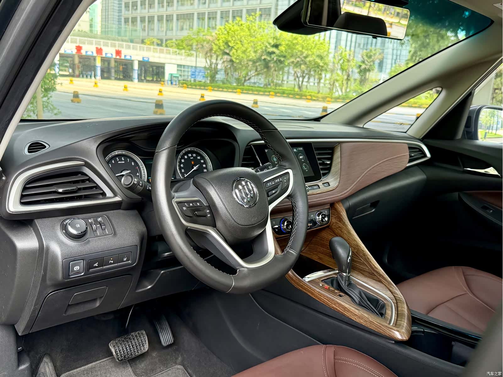 Buick GL6, 2020 7