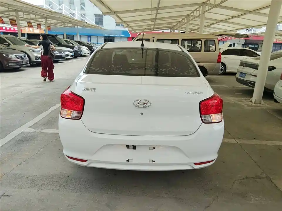 Hyundai Rena