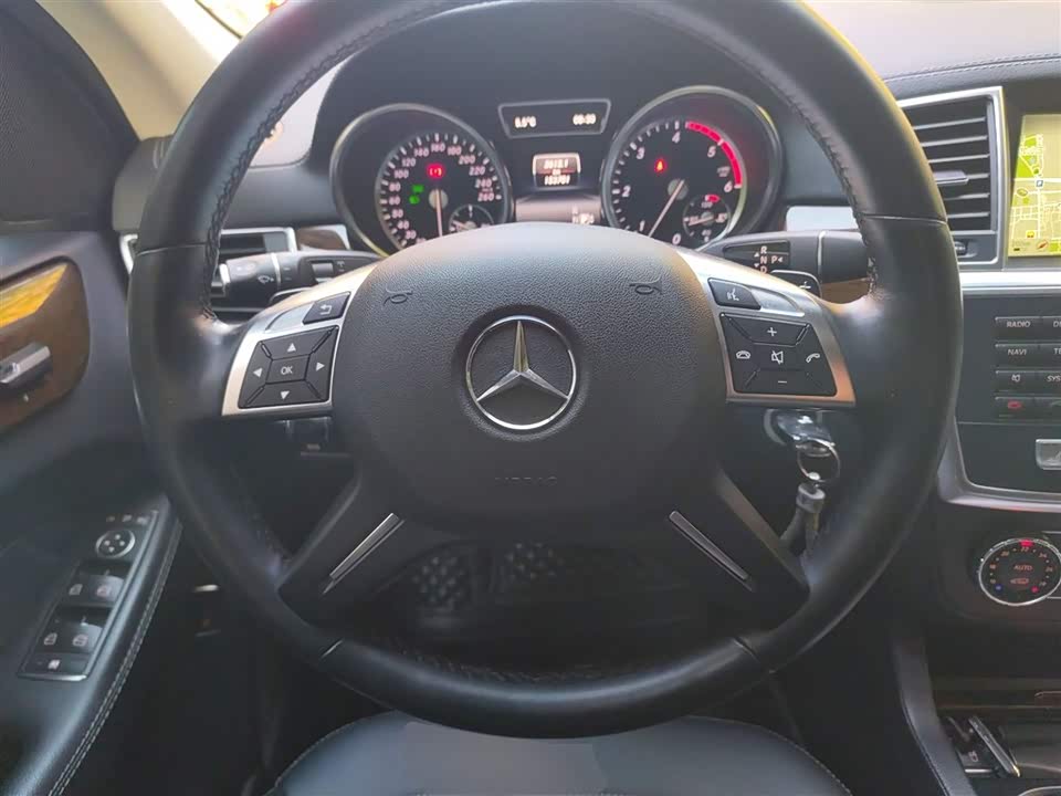 Mercedes-Benz GL grade