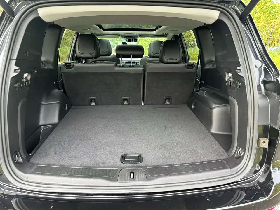 Jeep Grand Commander