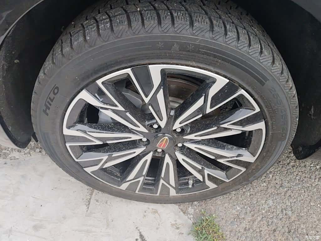 Hongqi HS5, 2023 23