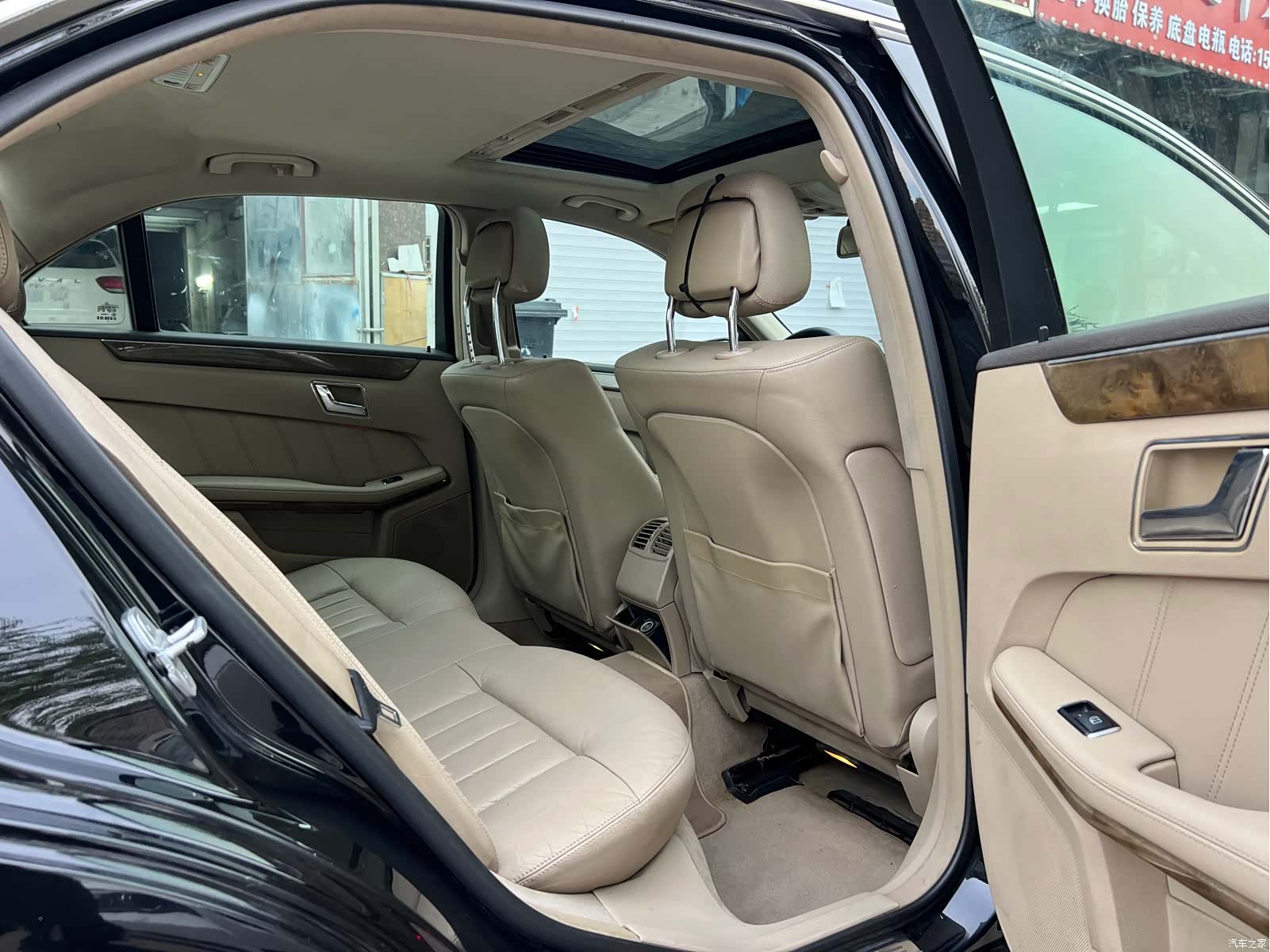 Mercedes-Benz E-Class, 2010 10