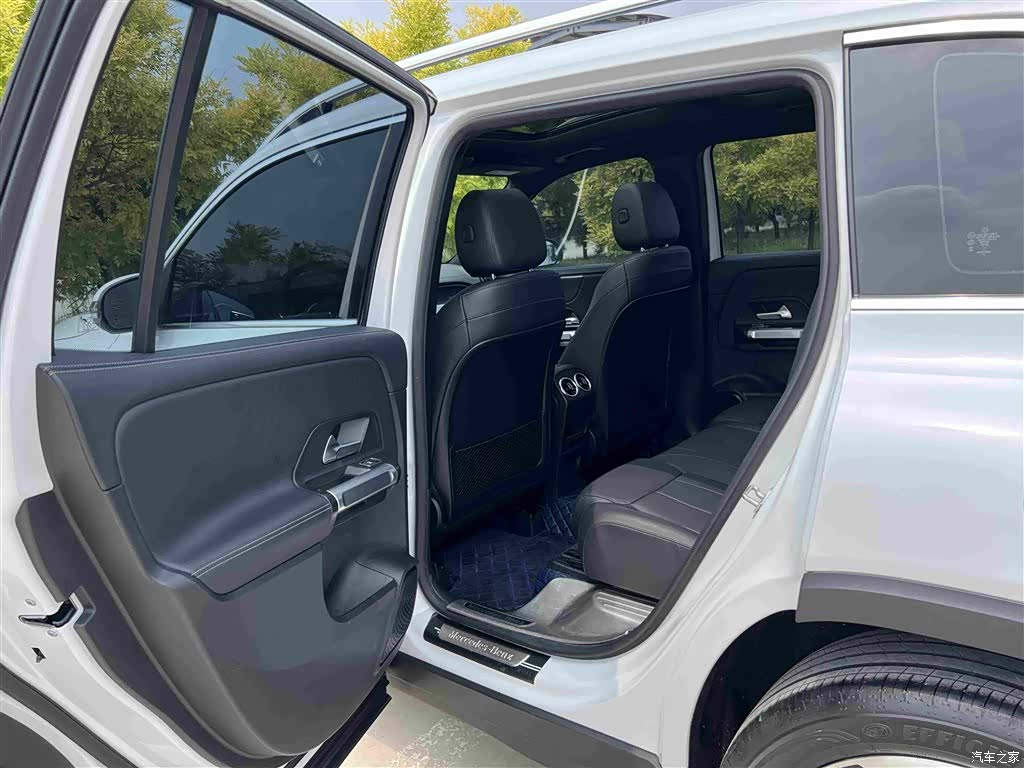 Mercedes-Benz GLB, 2021 12