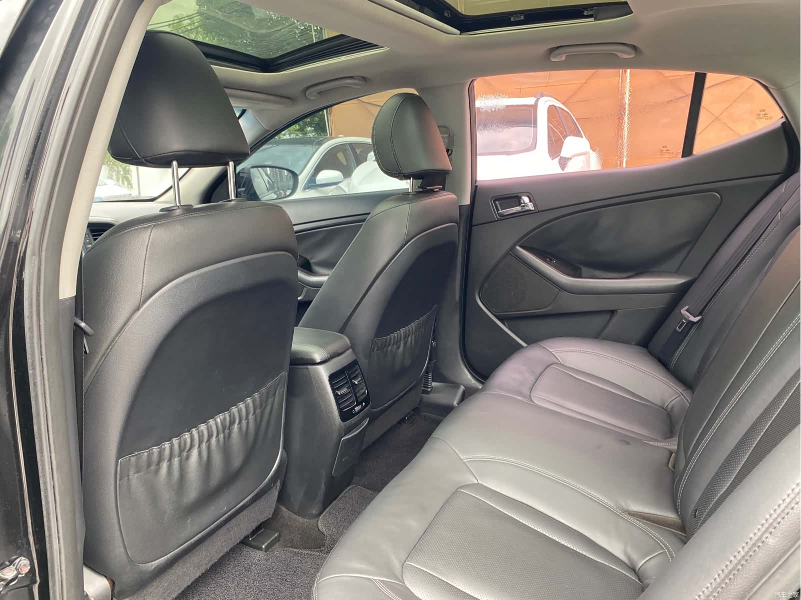 Kia K5, 2012 11