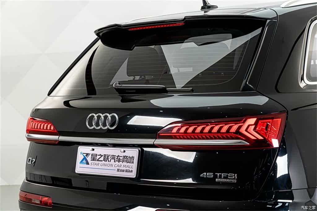 Audi Q7, 2024 8