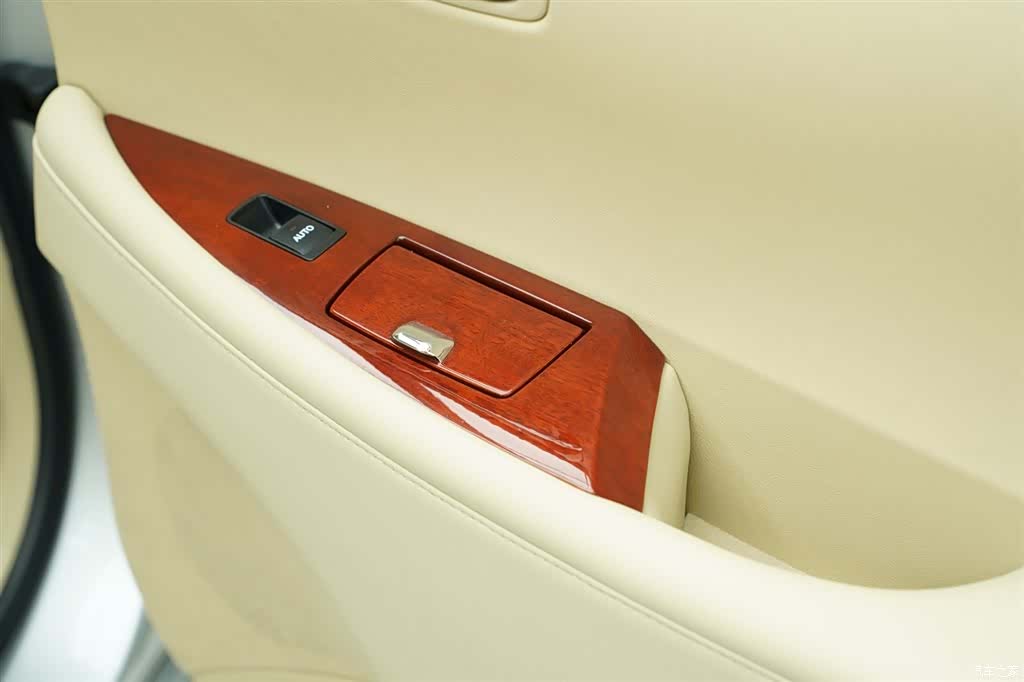 Lexus ES, 2007 25