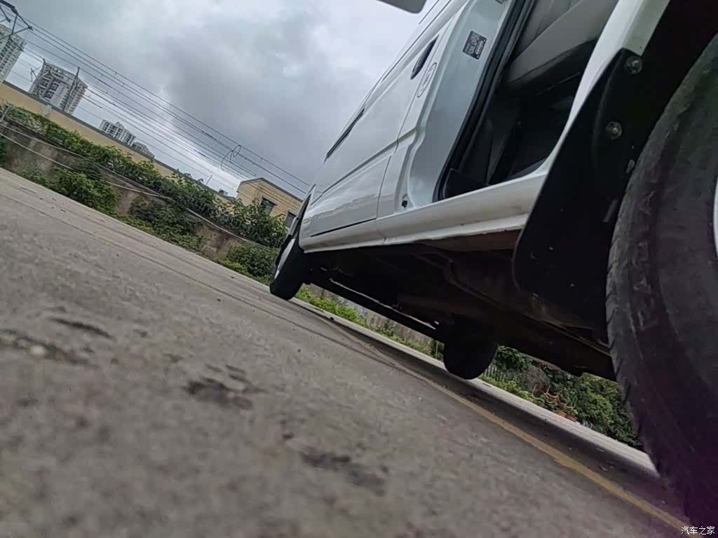 Maxus V80, 2023 19