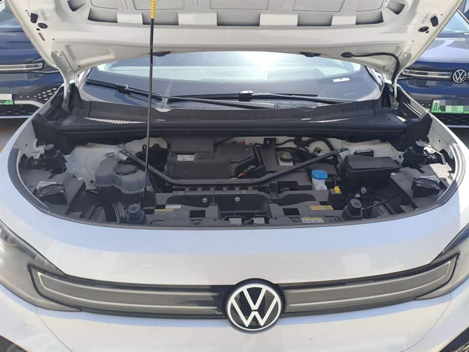 Volkswagen ID.6 CROZZ