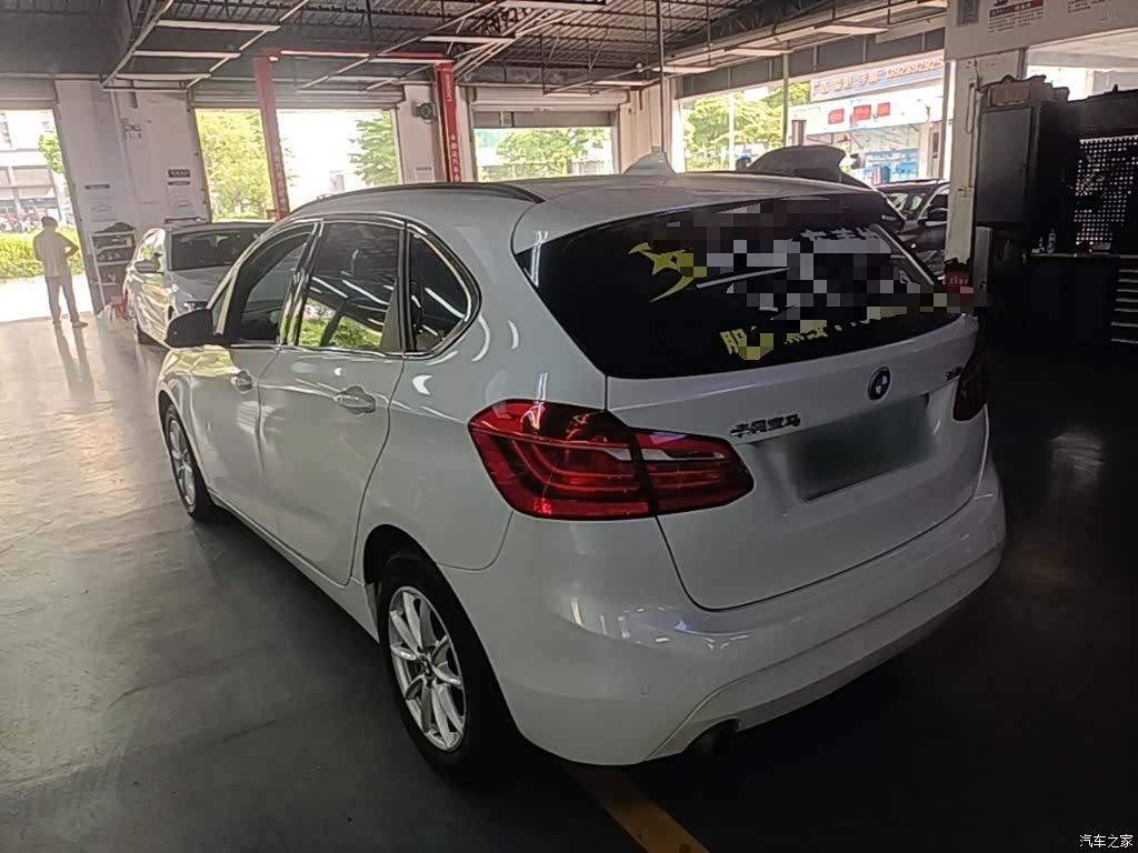 BMW 2 Series, 2017 все фото
