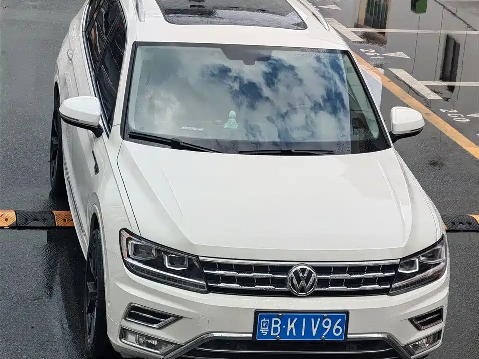 Volkswagen Tiguan L