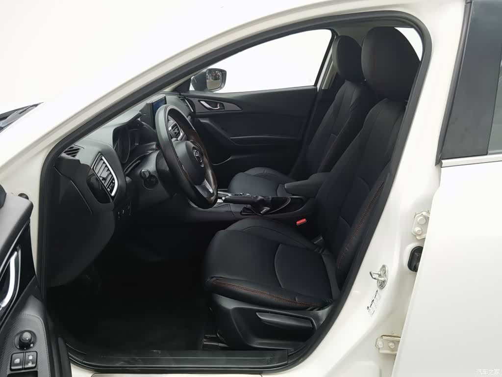 Mazda Mazda3, 2016 10