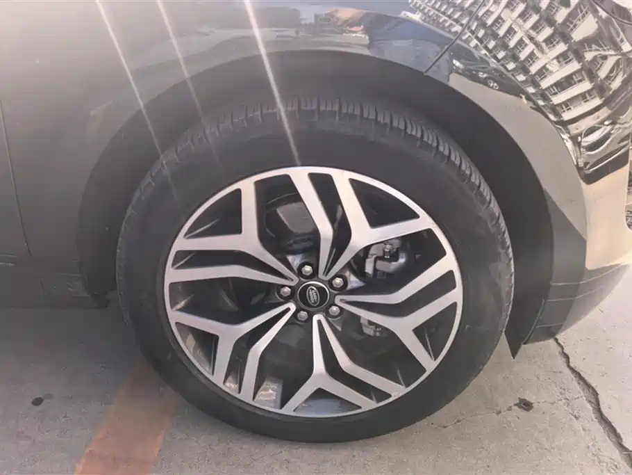 Land Rover Range Rover Aurora