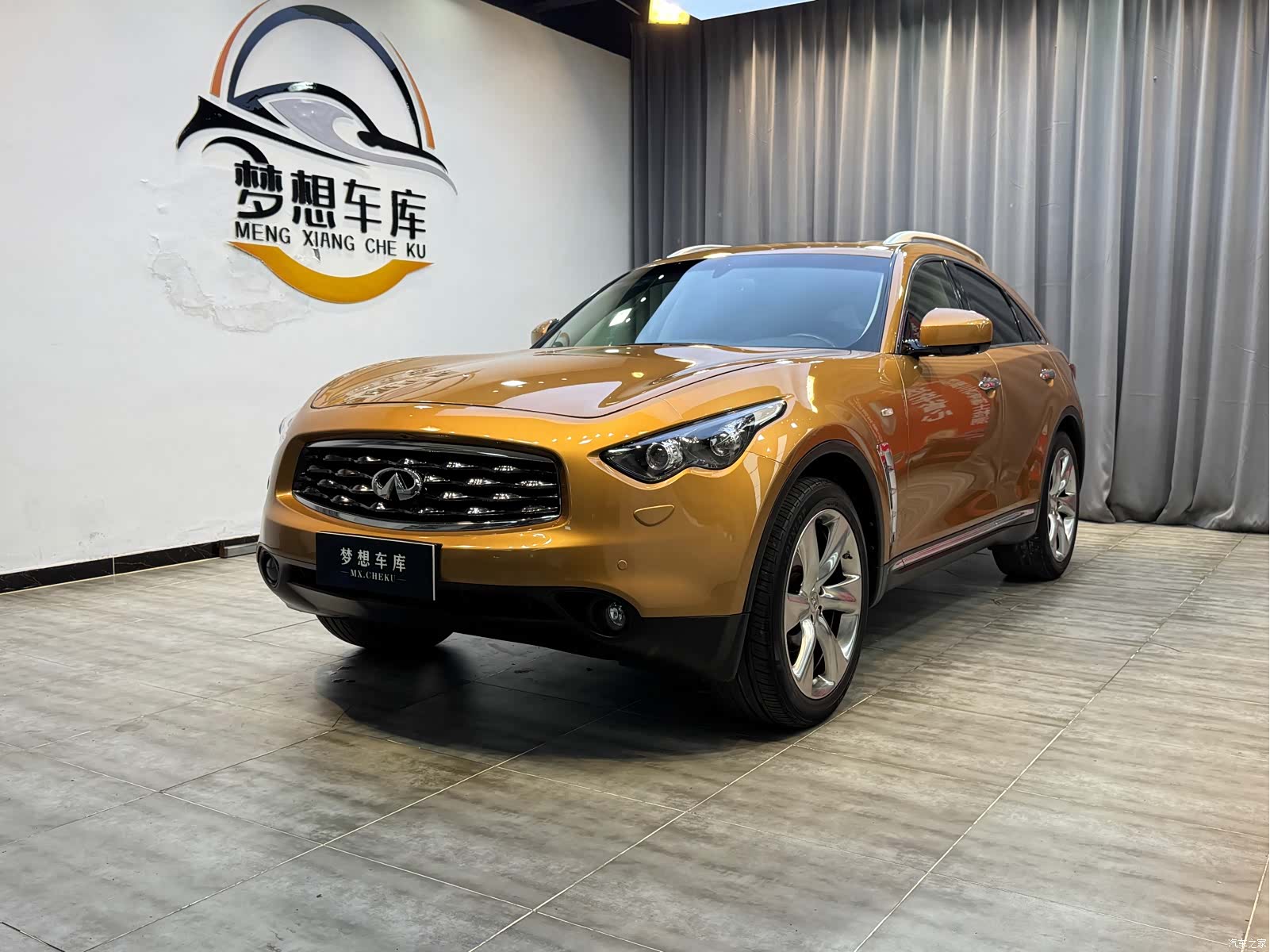 Infiniti FX35, 2011 2