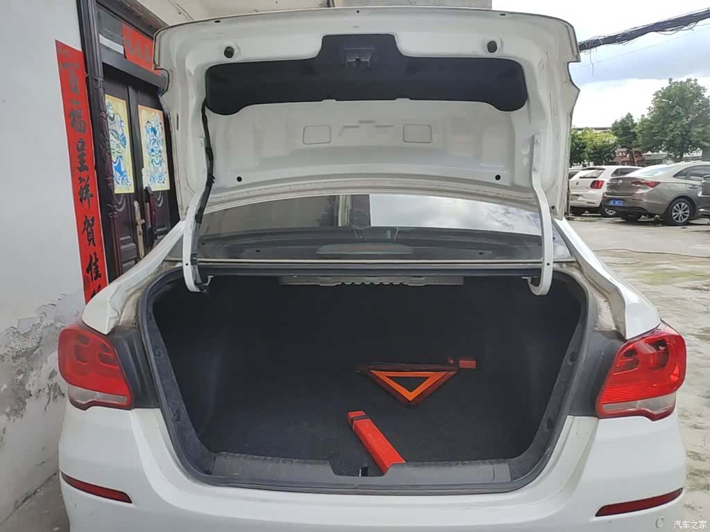 Chevrolet 320, 2019 19