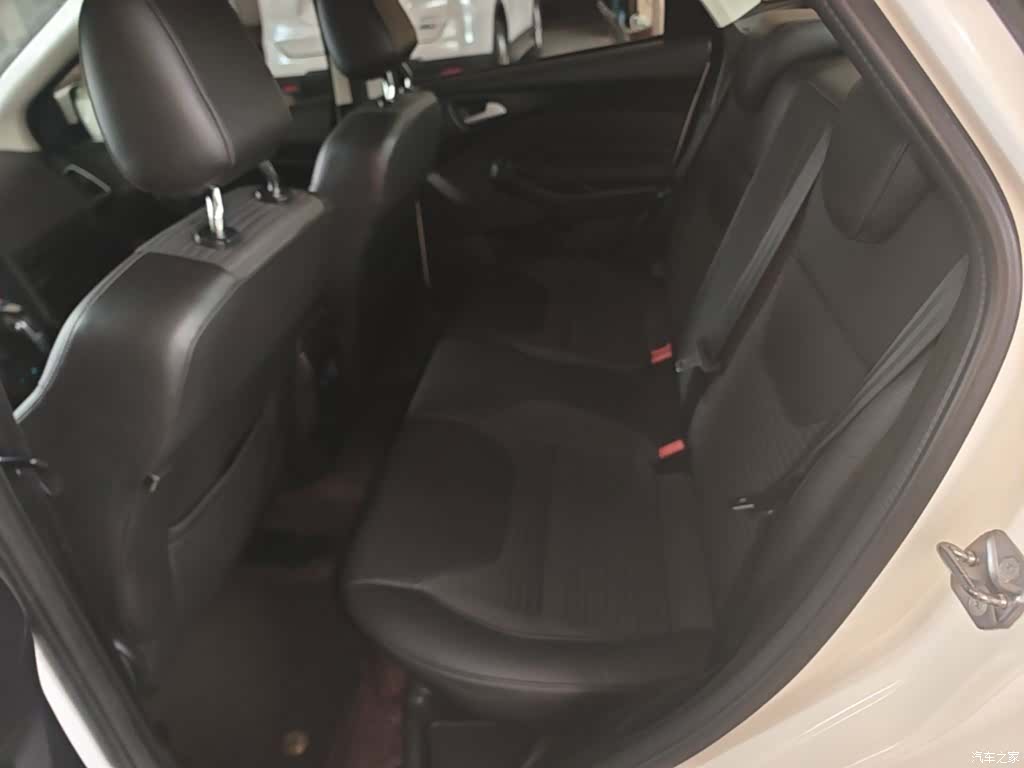 Ford Focus, 2016 17