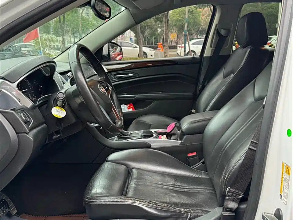 Cadillac SRX