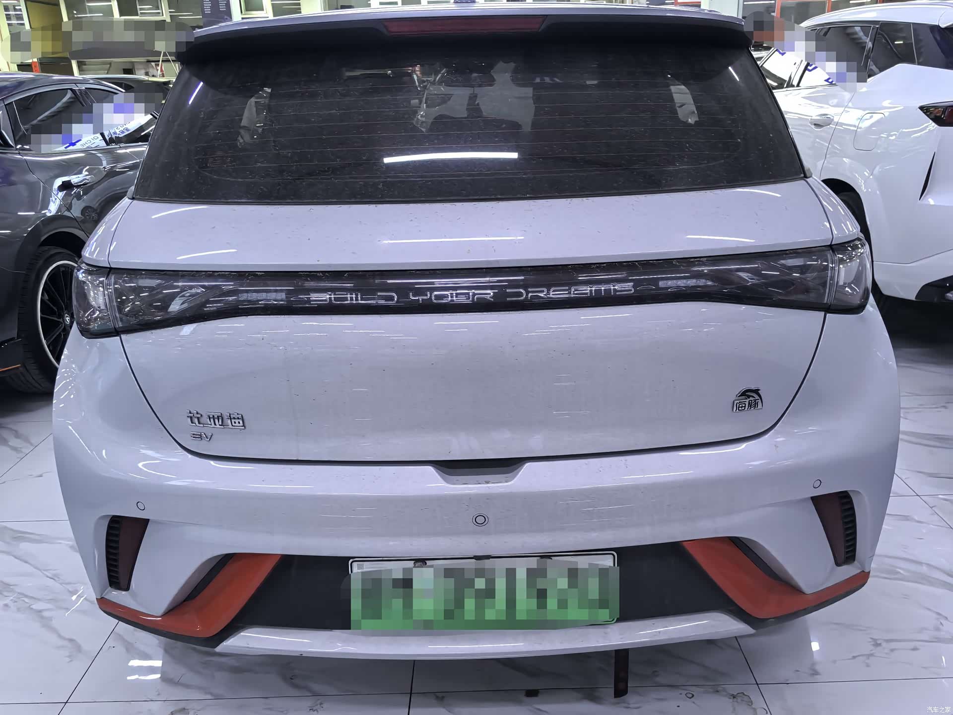 BYD Dolphin, 2023 все фото