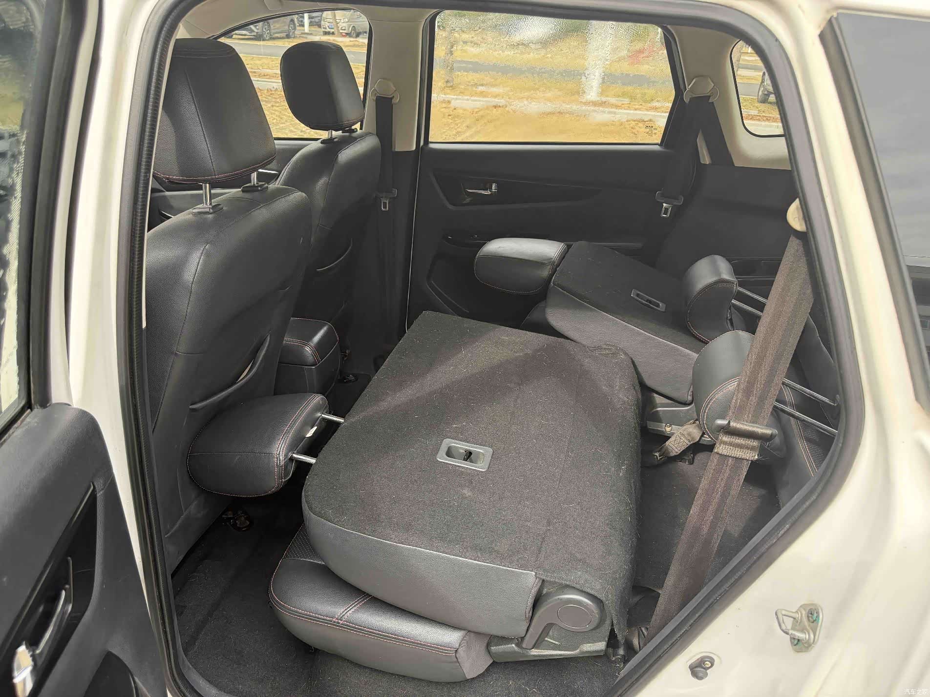 BAIC S3, 2015 9