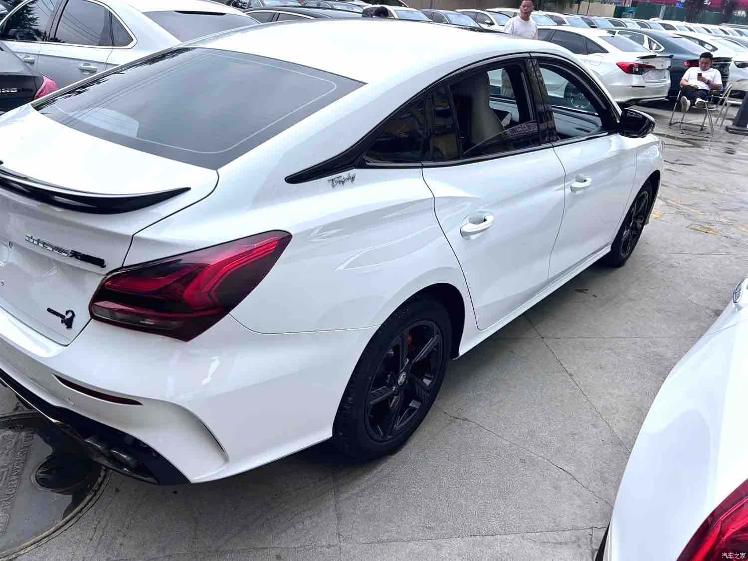 MG MG5, 2023 9