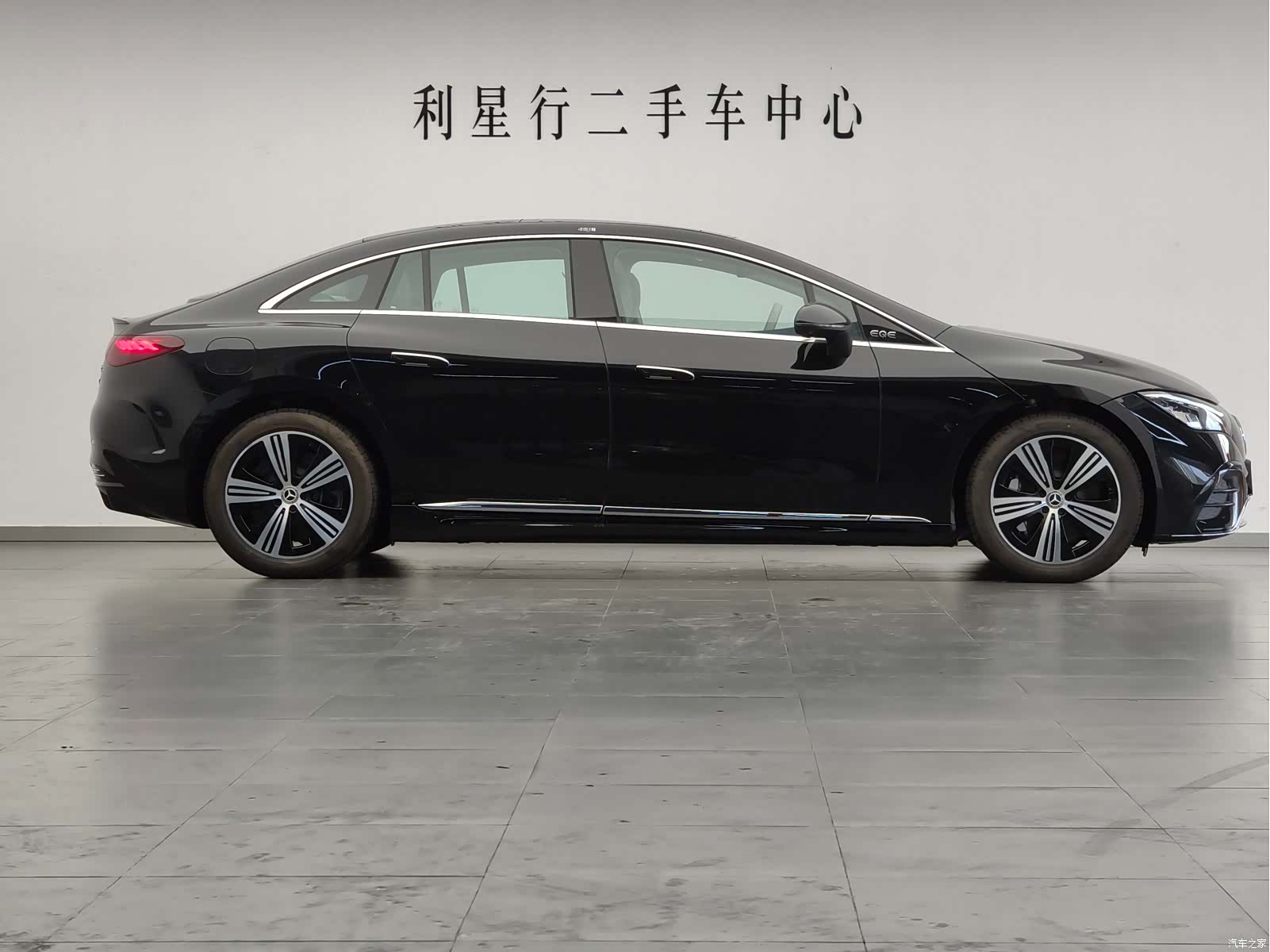 Mercedes-Benz EQE, 2025 7