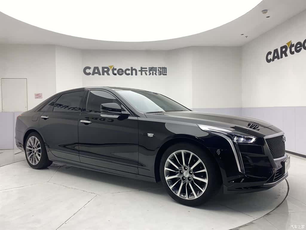 Cadillac CT6, 2023 2