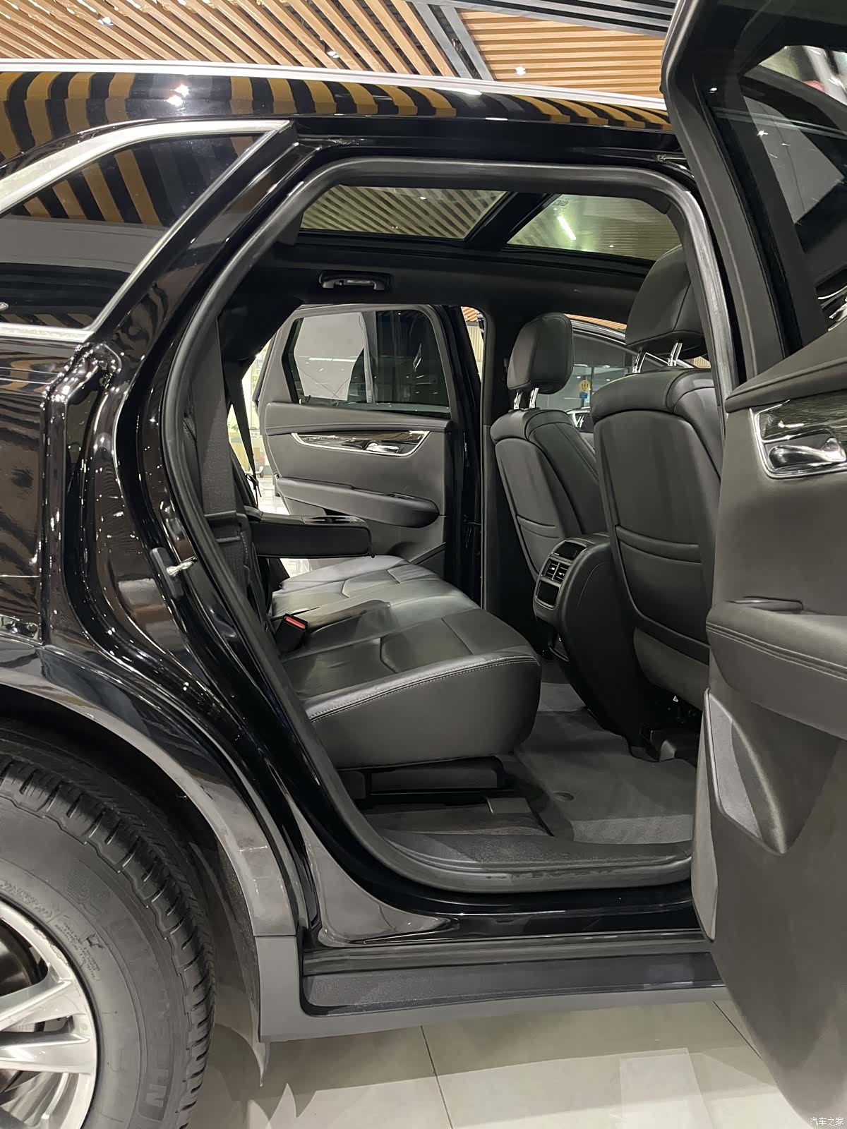 Cadillac XT5, 2019 10