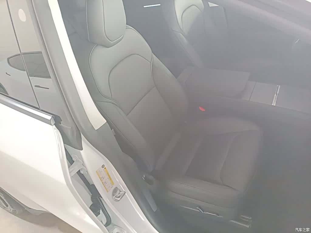 Tesla Model Y, 2025 25