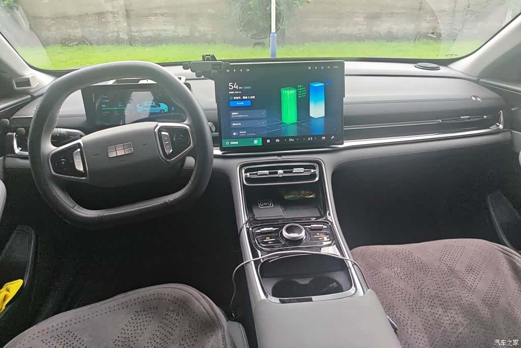 Geely A7, 2025 12