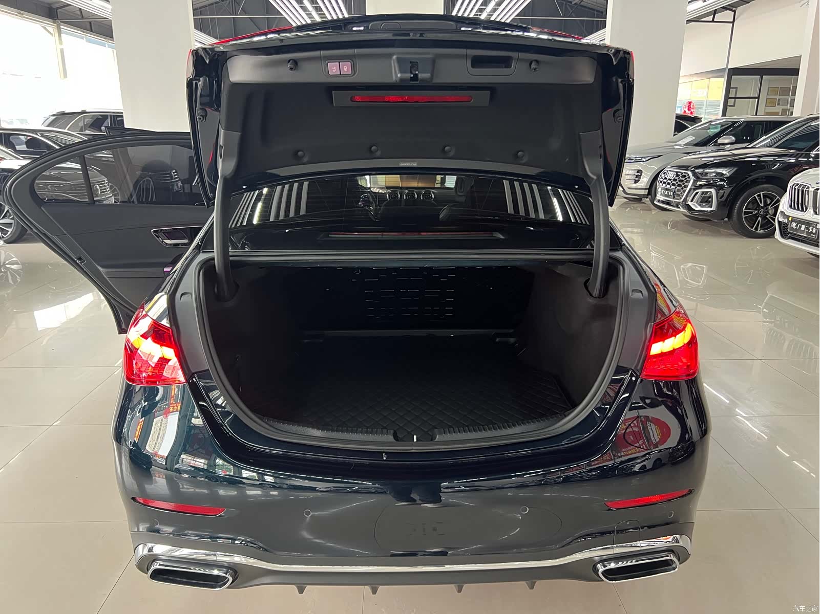 Mercedes-Benz C-Class, 2022 13