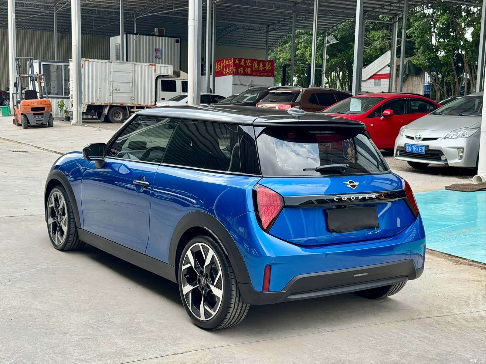 Mini Cooper, 2025 4