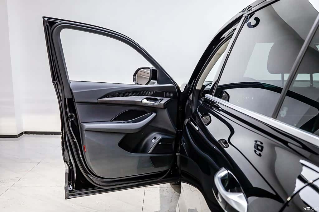 Audi Q6, 2024 8