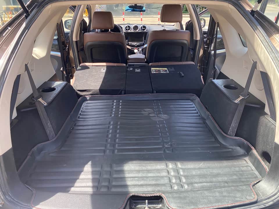 BYD S7