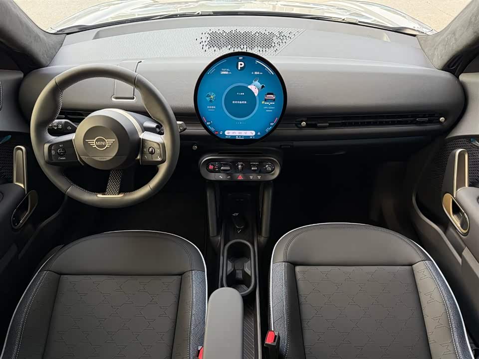 MINI Electric ACEMAN