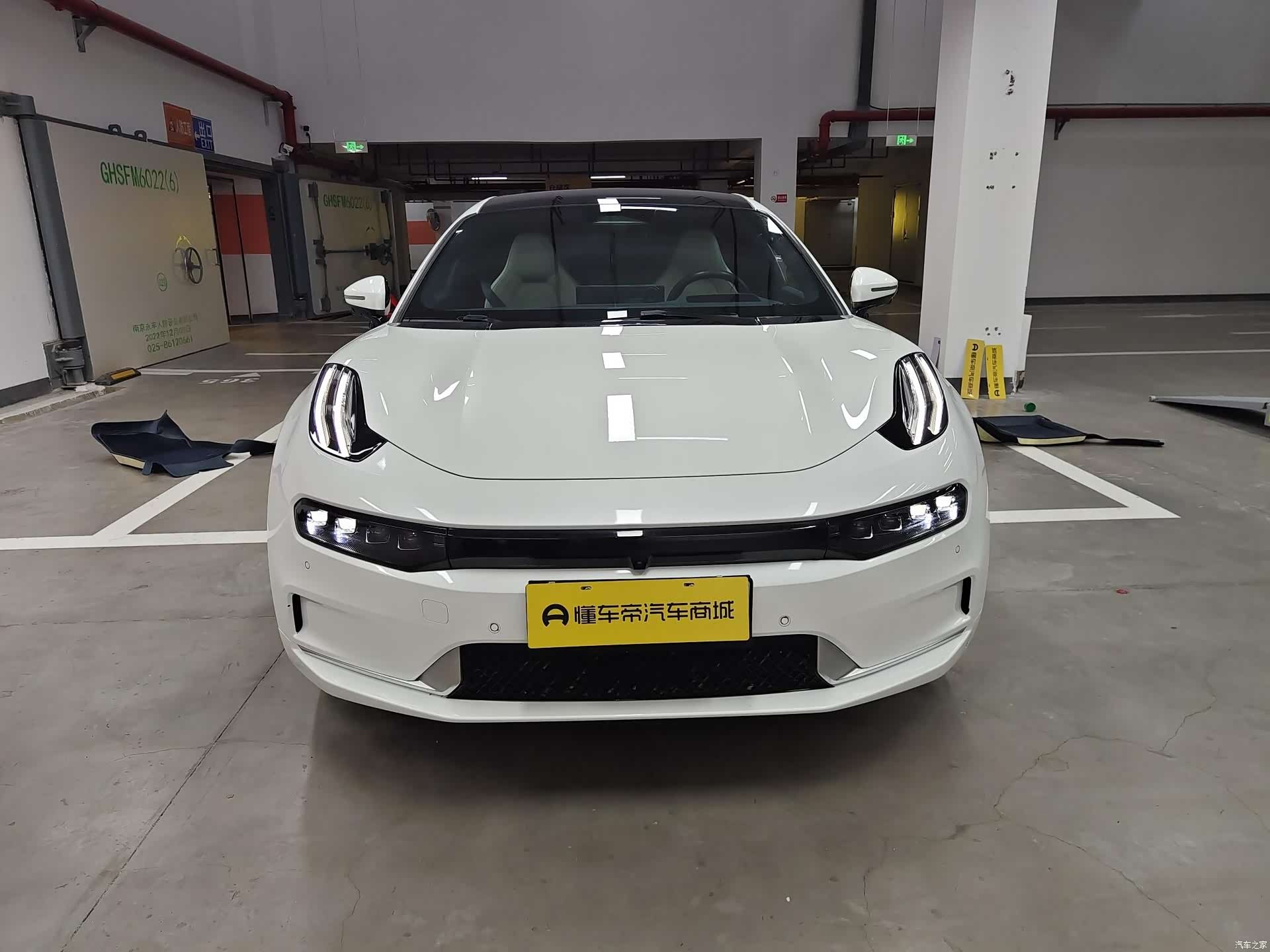 Zeekr 001, 2022 7