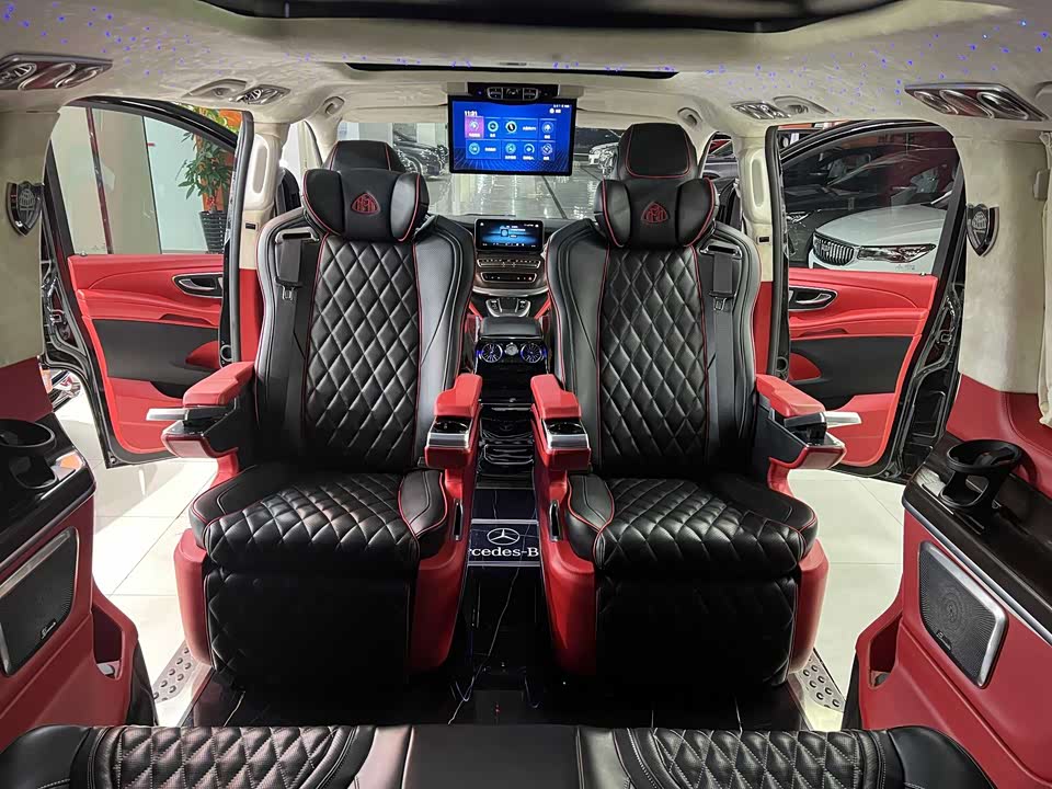 Mercedes-Benz V-class