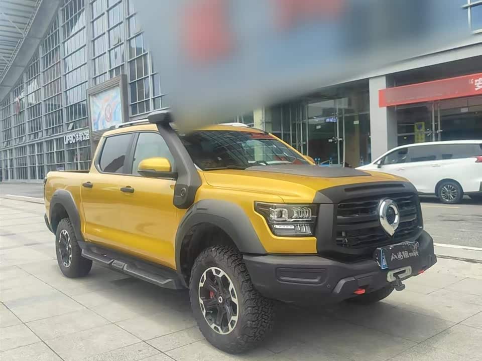 Great Wall Mountain and sea cannon