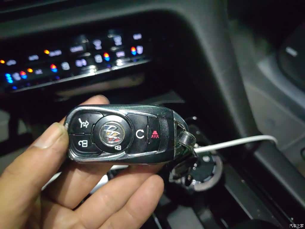 Buick Enclave, 2021 12