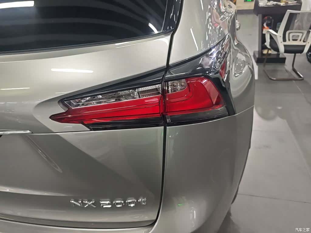 Lexus NX, 2015 8
