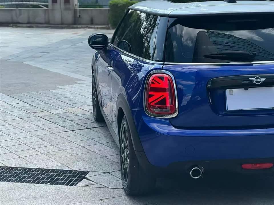 MINI MINI
