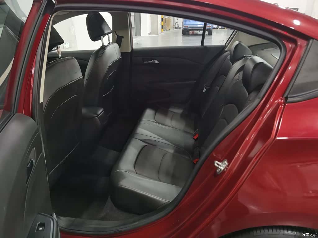 Chevrolet 320, 2018 15