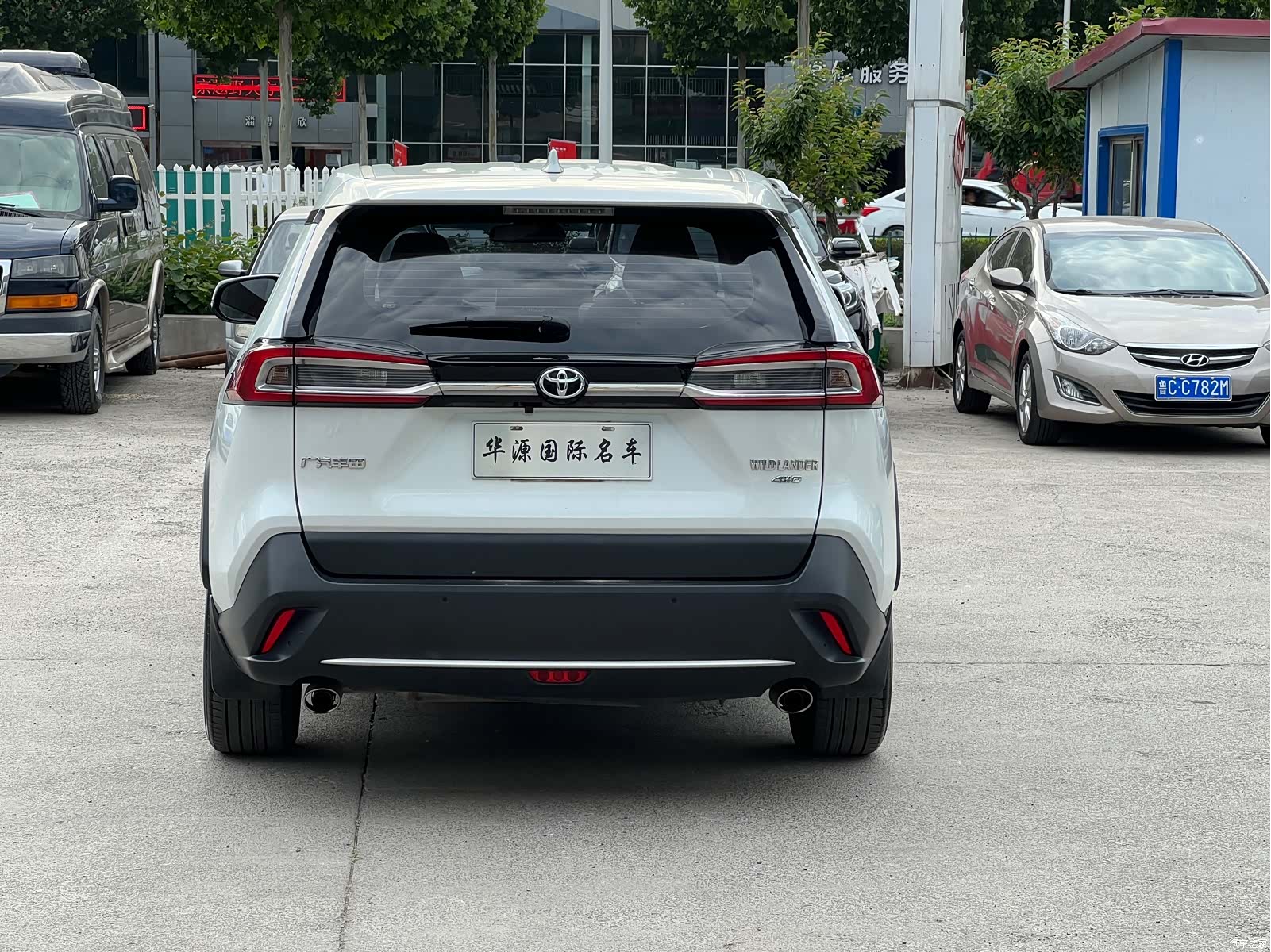 Toyota Wildlander, 2022 13