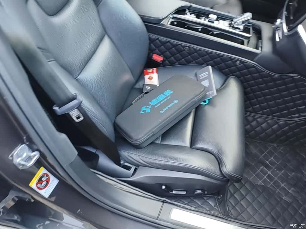 Volvo S90, 2021 25