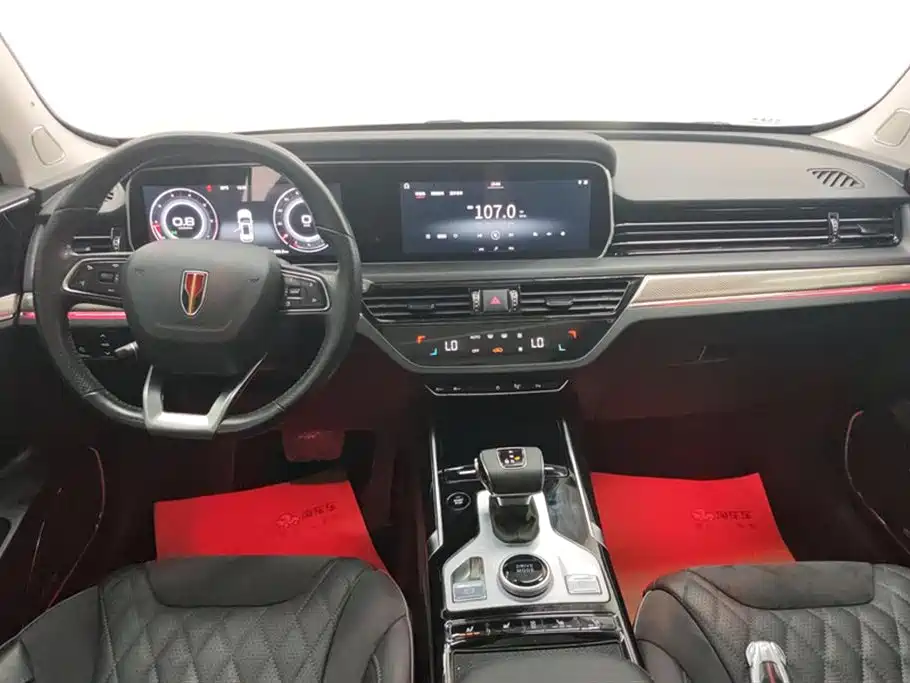 Hongqi HS5