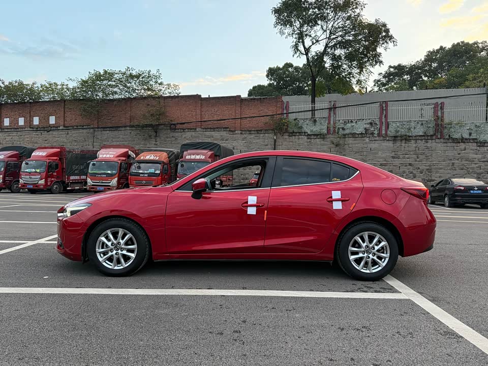 Mazda 3 Angkesaila