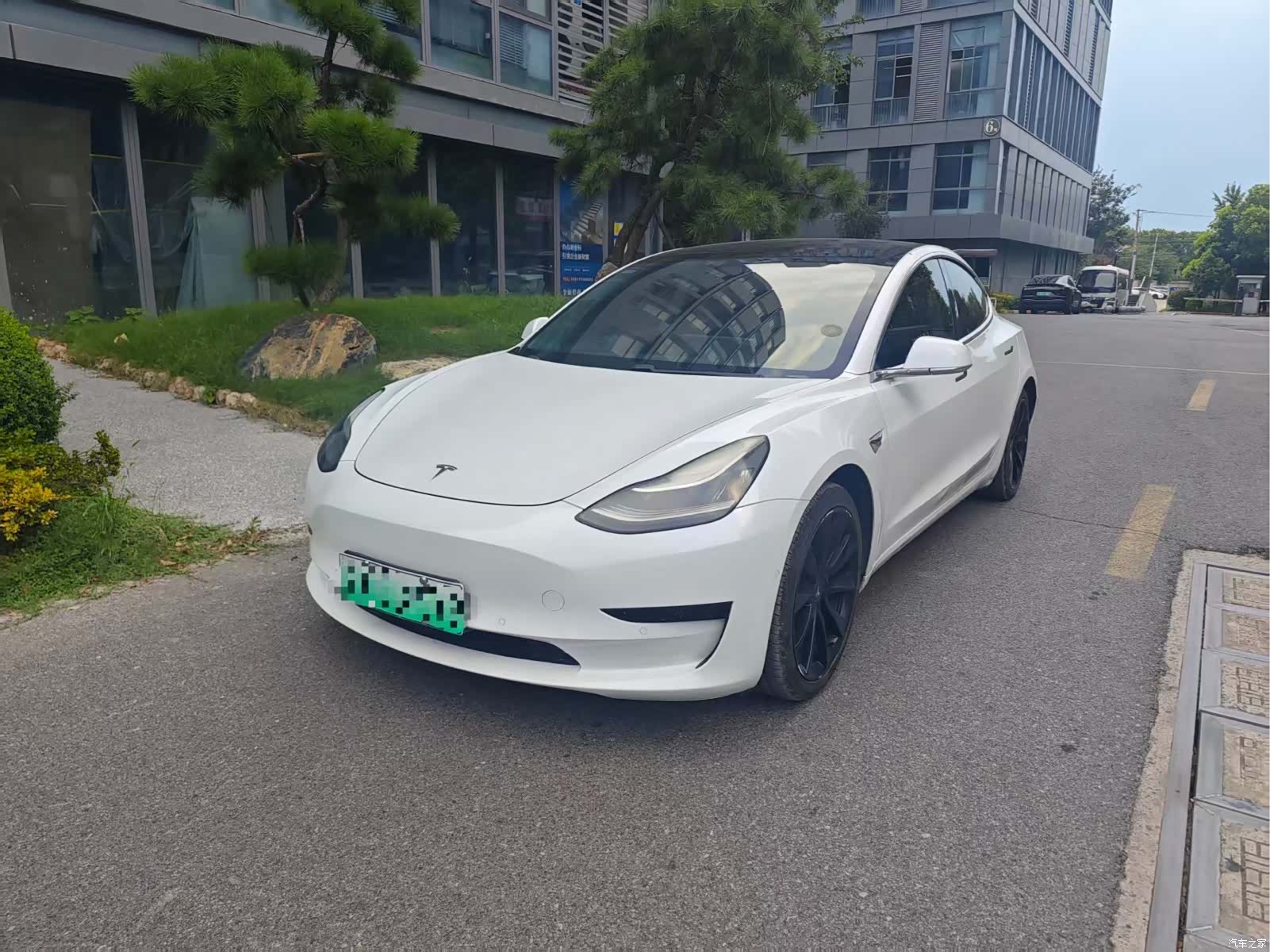 Tesla Model 3, 2020 1