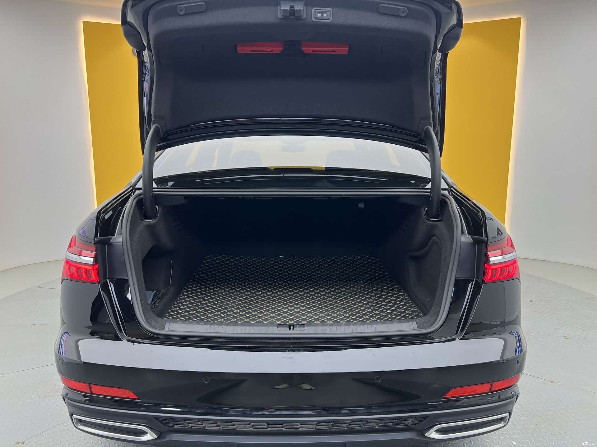 Audi A6L, 2020 28