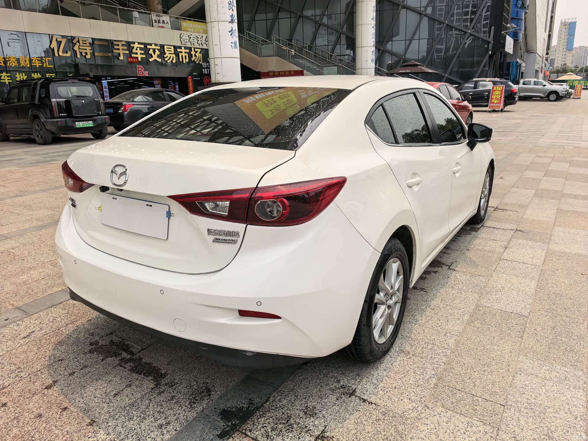 Mazda Mazda3, 2018 все фото