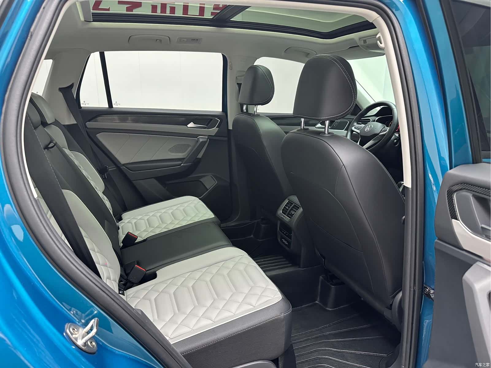 Volkswagen Tayron, 2023 6
