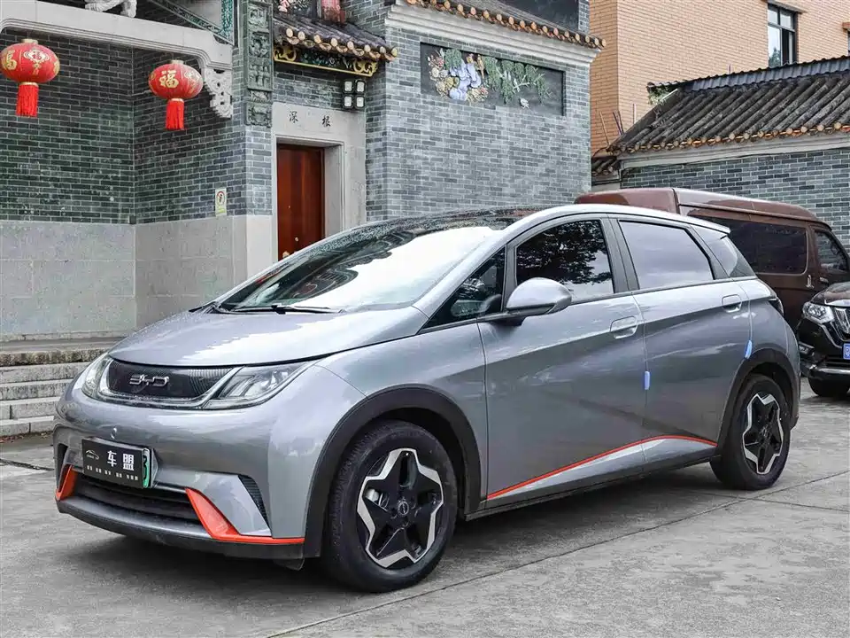 BYD dolphin