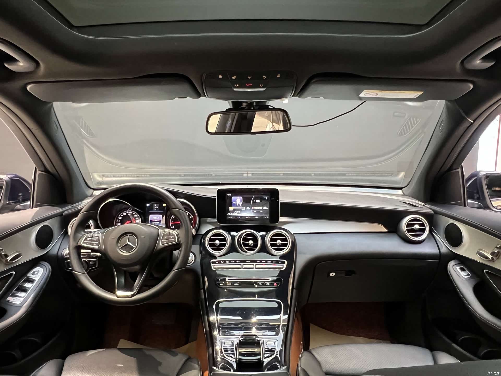 Mercedes-Benz GLC, 2016 12